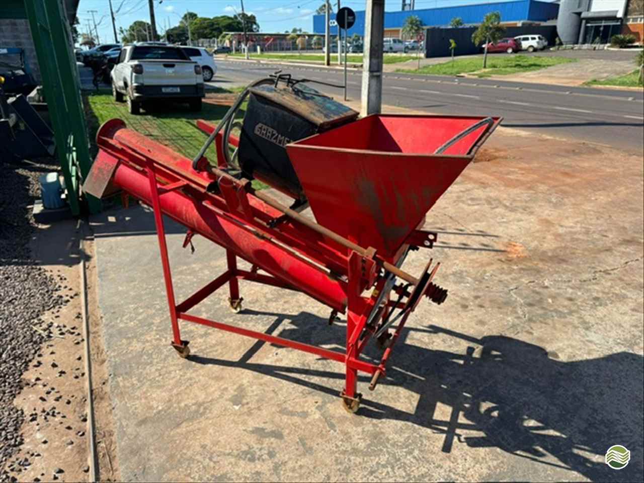 IMPLEMENTOS AGRICOLAS TRATADOR DE SEMENTES TRATADOR DE SEMENTES Cotramaq Tratores GOIOERE PARANÁ PR